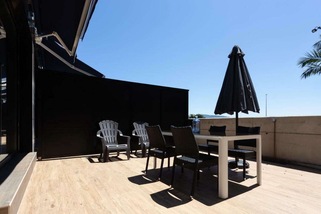 Apartamentos Playa De Los Barcos Isla Plana Εξωτερικό φωτογραφία